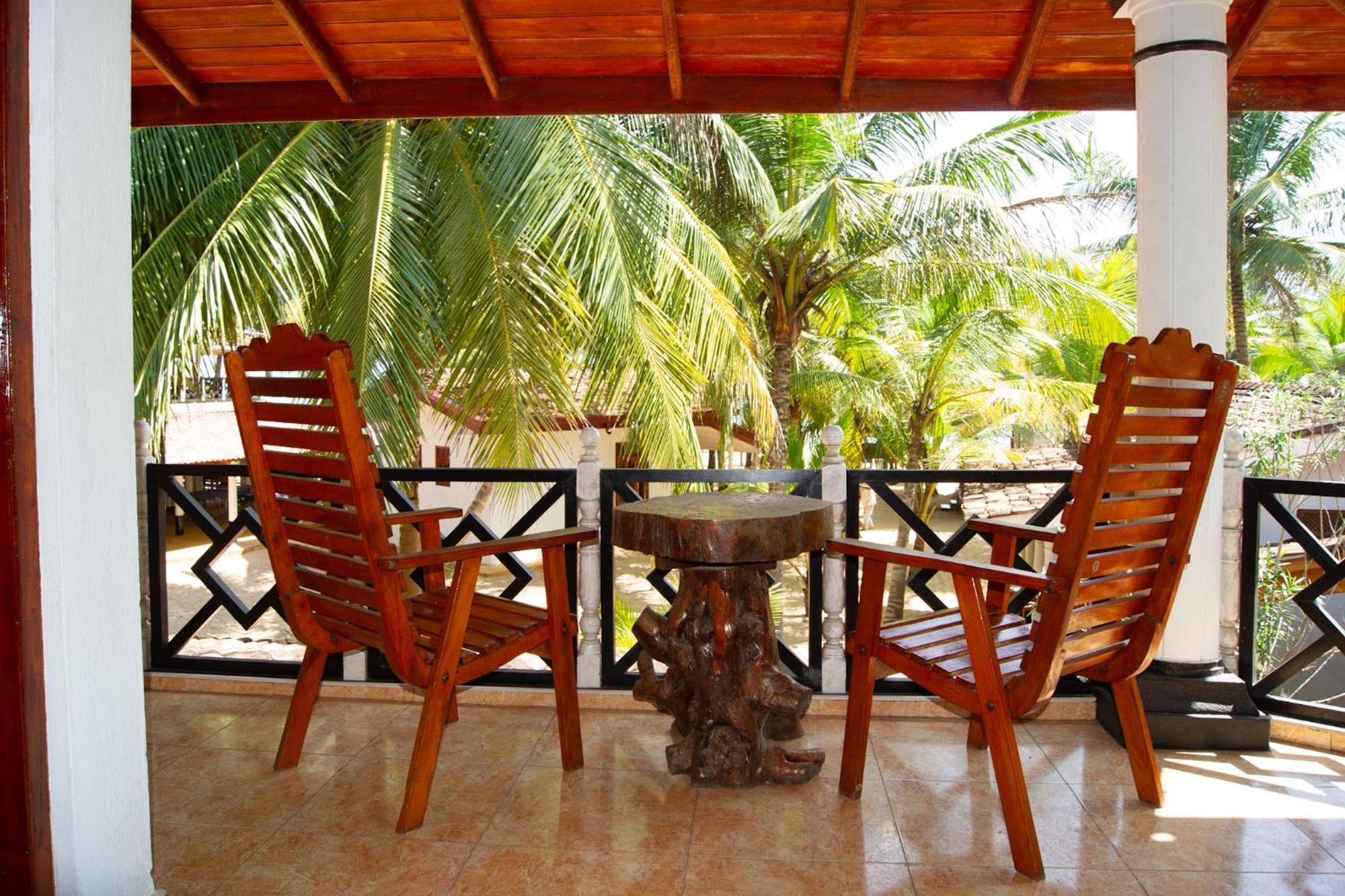Ibisbird Beach Bungalows, Sport, Spa And Restaurant Tangalle Bagian luar foto