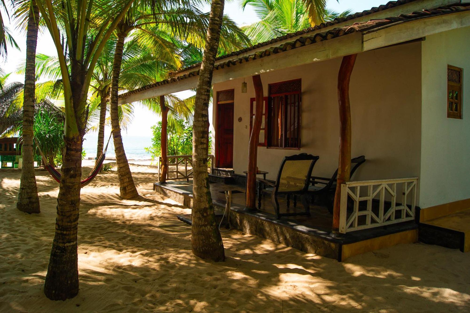 Ibisbird Beach Bungalows, Sport, Spa And Restaurant Tangalle Bagian luar foto