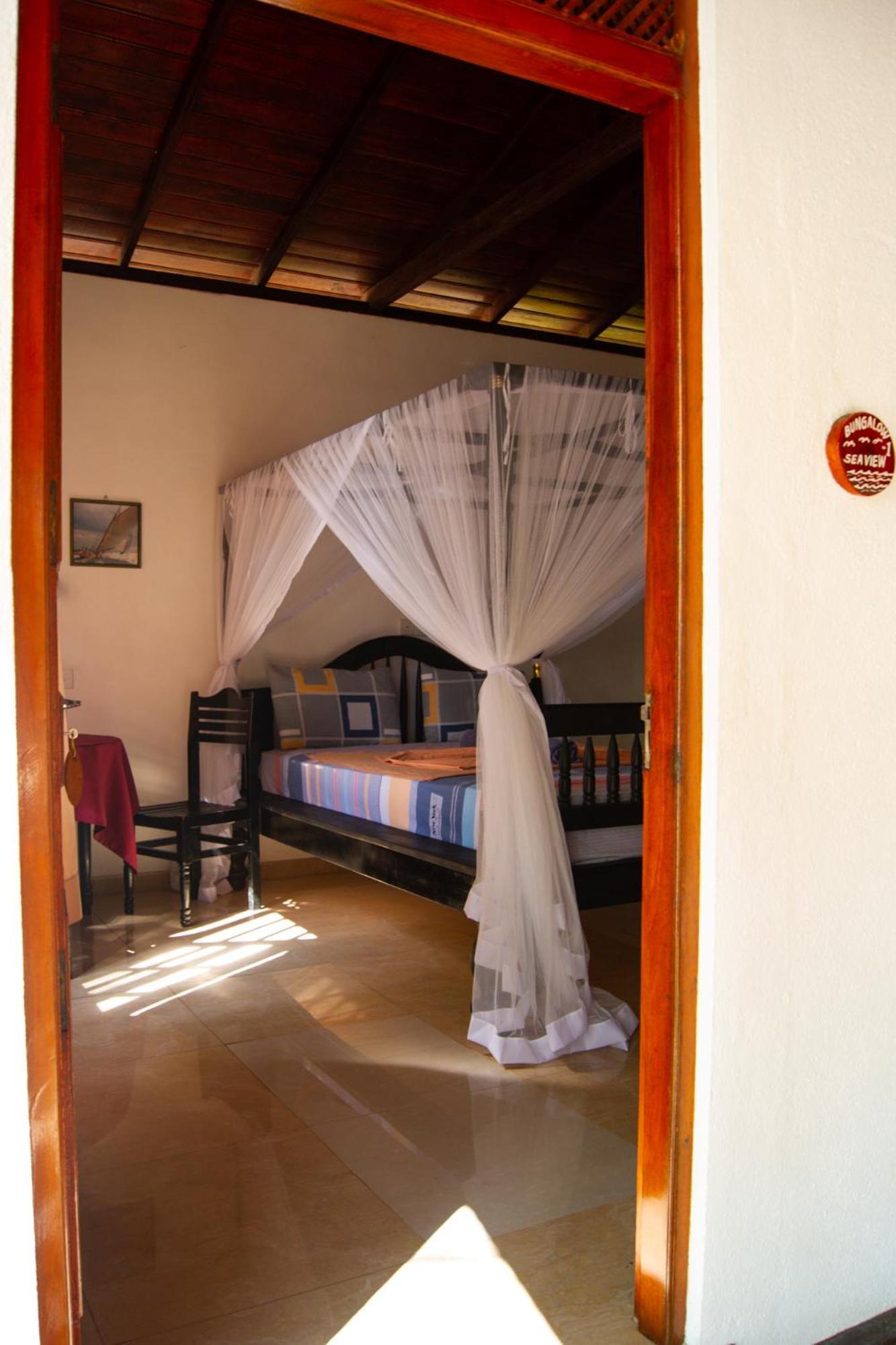 Ibisbird Beach Bungalows, Sport, Spa And Restaurant Tangalle Bagian luar foto