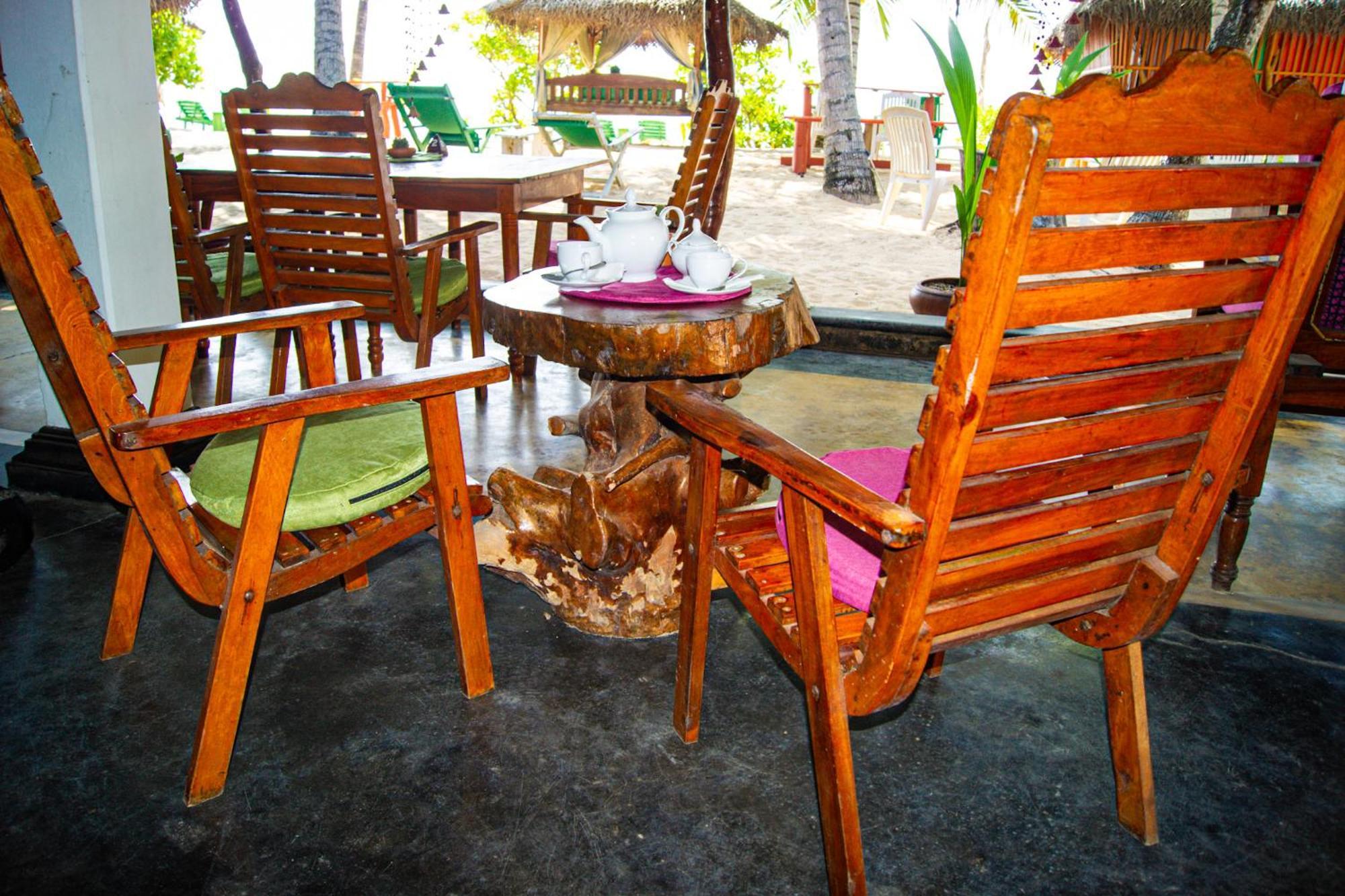 Ibisbird Beach Bungalows, Sport, Spa And Restaurant Tangalle Bagian luar foto