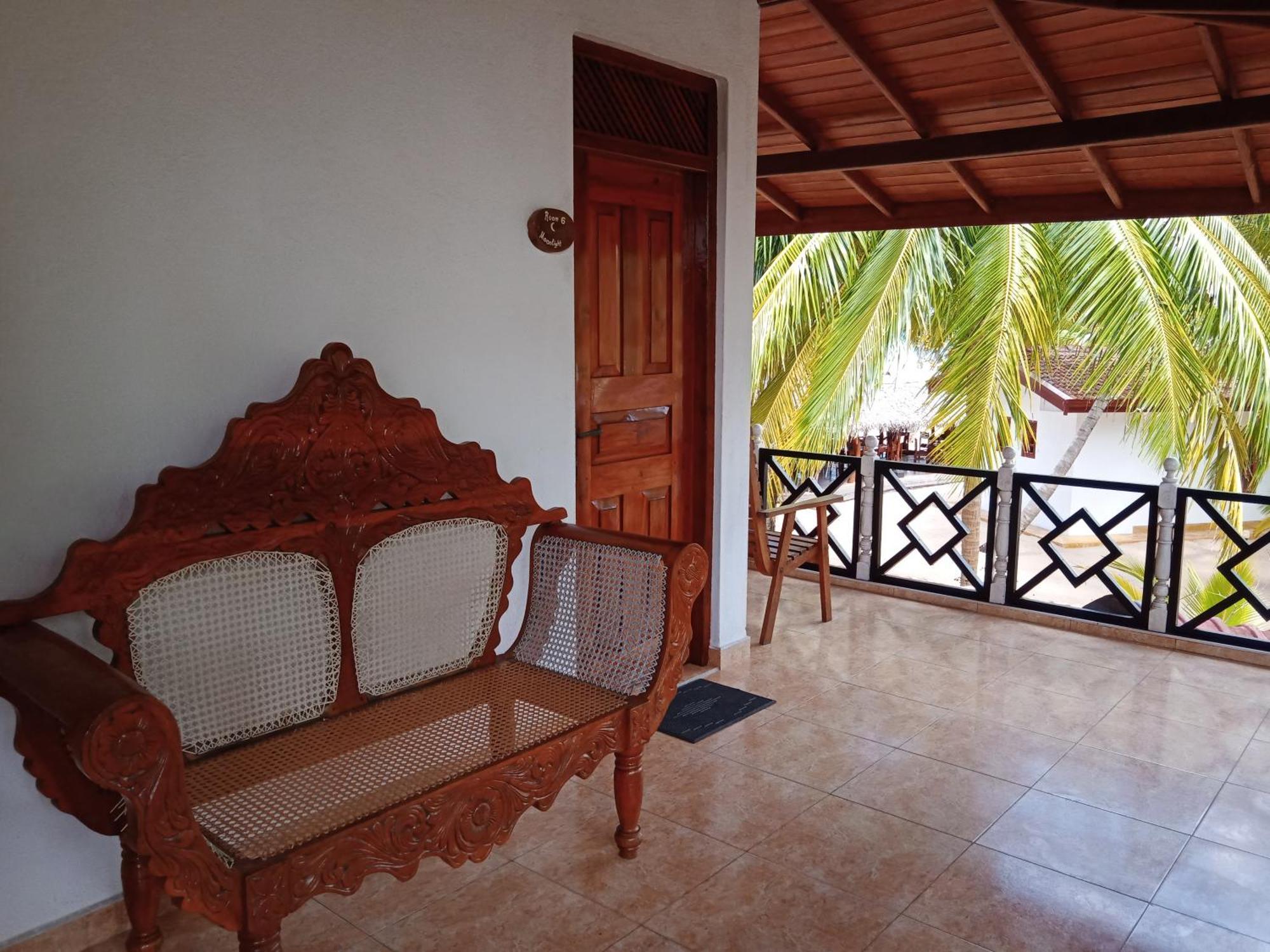 Ibisbird Beach Bungalows, Sport, Spa And Restaurant Tangalle Bagian luar foto