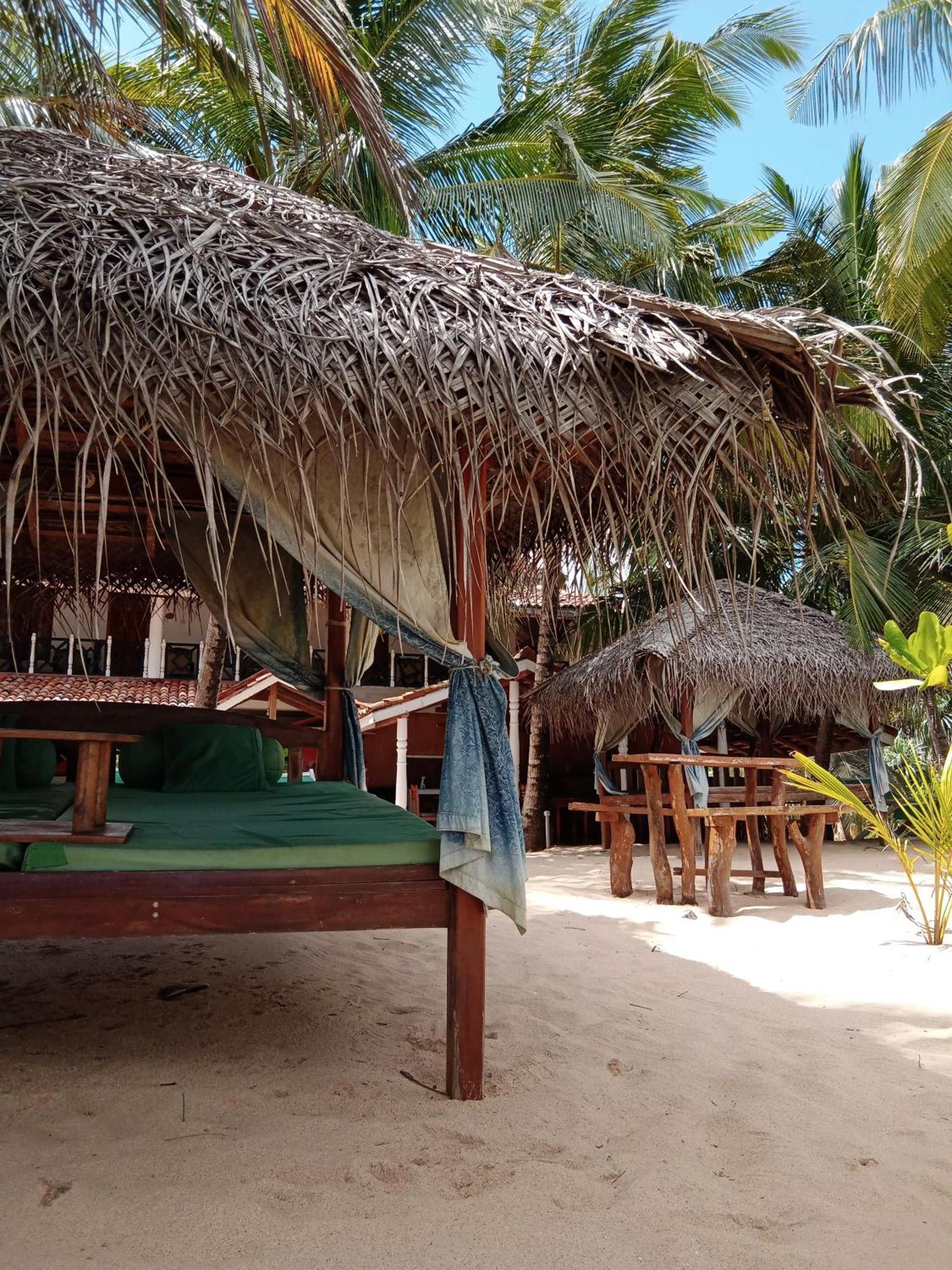 Ibisbird Beach Bungalows, Sport, Spa And Restaurant Tangalle Bagian luar foto