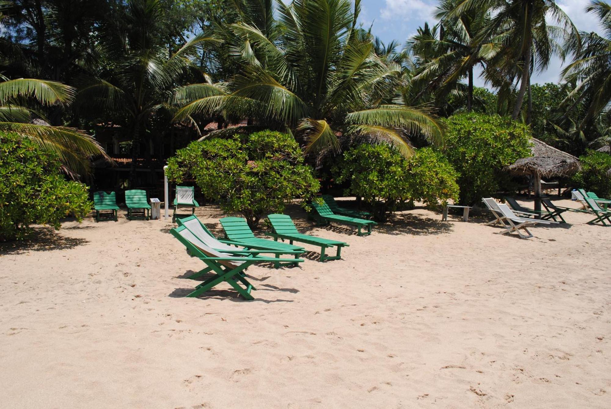 Ibisbird Beach Bungalows, Sport, Spa And Restaurant Tangalle Bagian luar foto